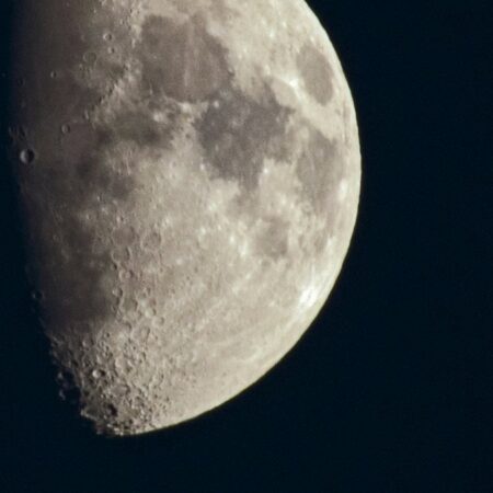 Глобус Луны: российские ученые готовят на земной спутник необычную экспедицию