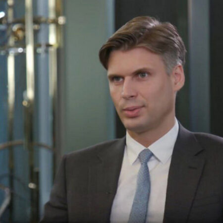 Почему глава Роскосмоса не отправится в космос?