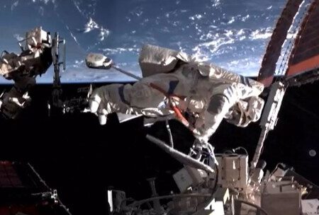 Экипаж Shenzhou-20 начал подготовку к выходу в открытый космос