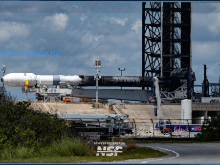 SpaceX готовит Falcon Heavy к запуску после 18-месячного перерыва